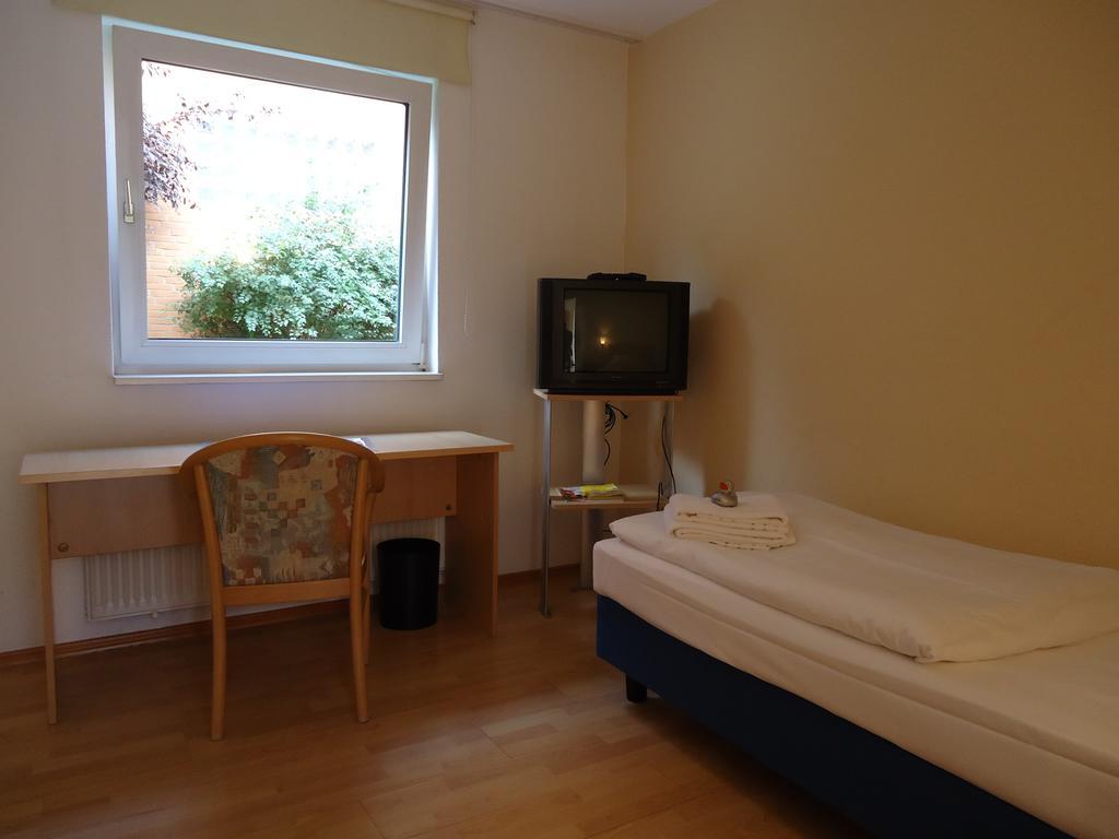 Vahrenwalder Hotel ฮันโนเวอร์ ภายนอก รูปภาพ